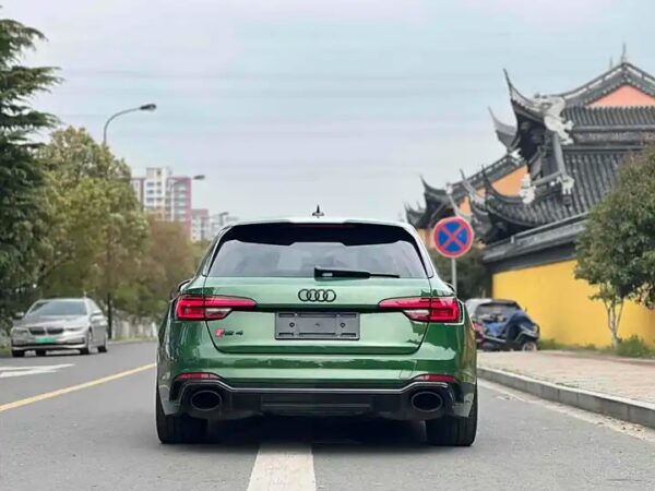 Audi RS 4