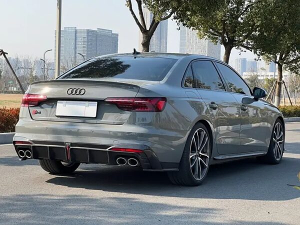 Audi S4