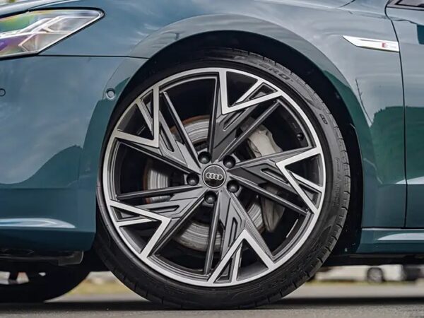 Audi A7L