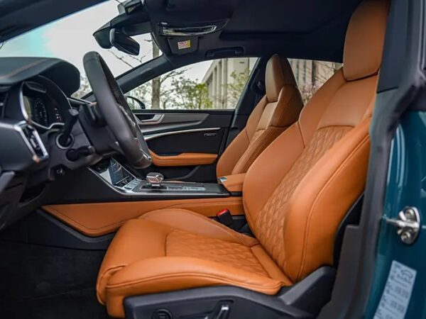 Audi A7L
