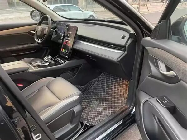 Qoros 7