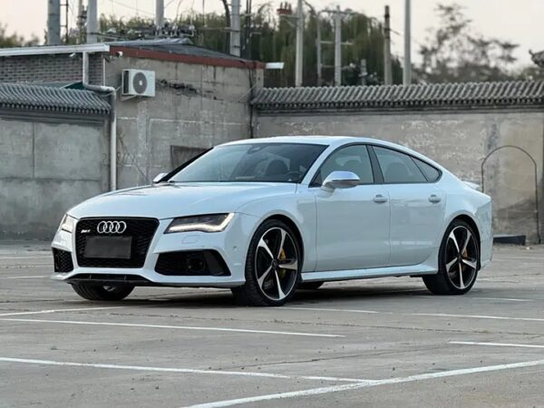 Audi RS 7 Sportback with white color