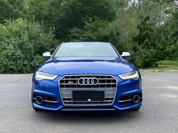 The used car 2016 Audi S6 4L TFSI with blue color