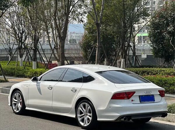 Audi S7