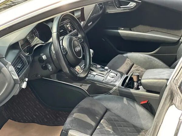 Audi S7