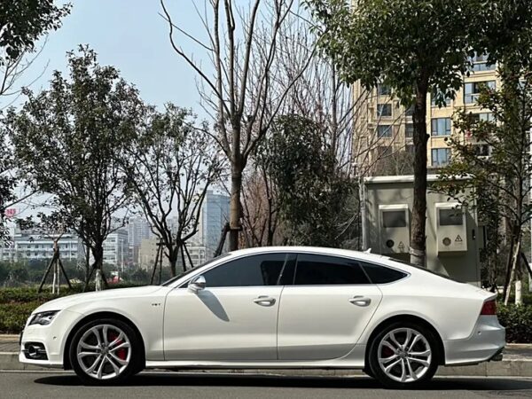 Audi S7