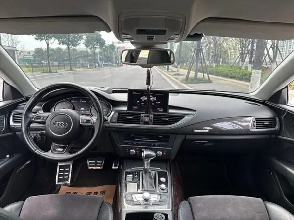 Audi S7