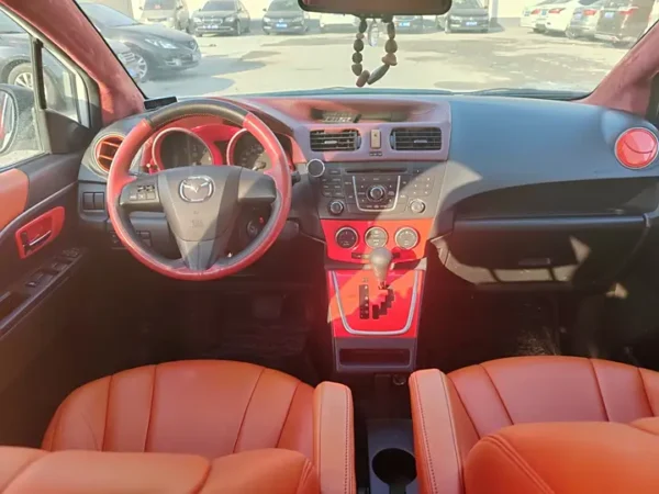 Mazda 5