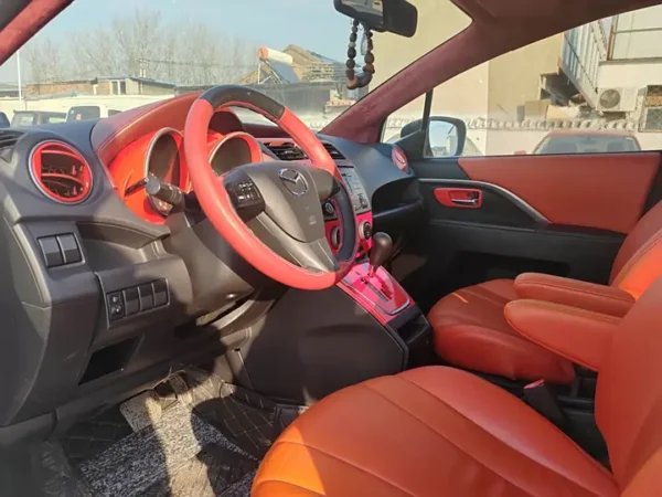 Mazda 5