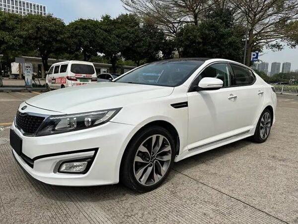 A used 2014 Kia K5 2.0L Automatic Luxury for sale