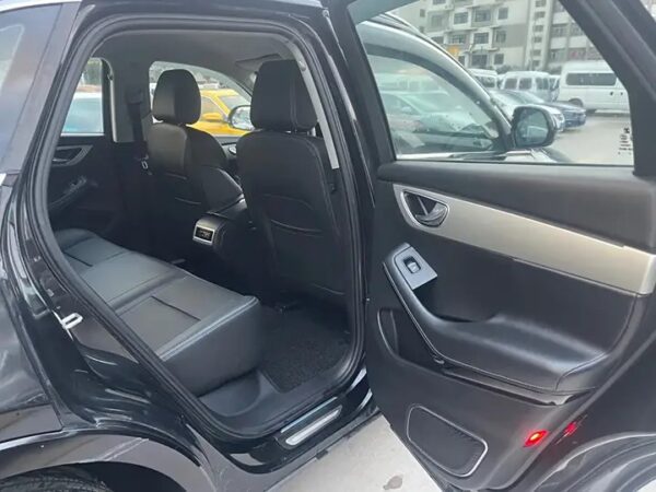 Zotye SR7