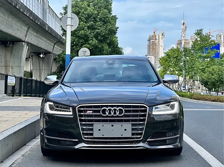 2014 Audi S8 4L TFSI Quattro