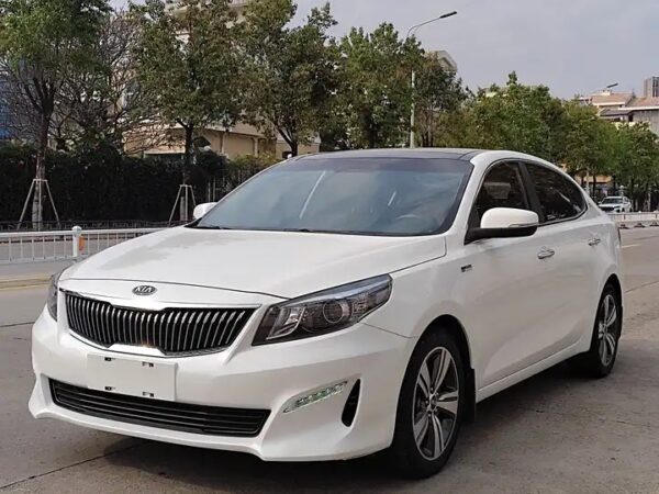 A used 2019 Kia Cachet 1.8L Automatic GLS for sale