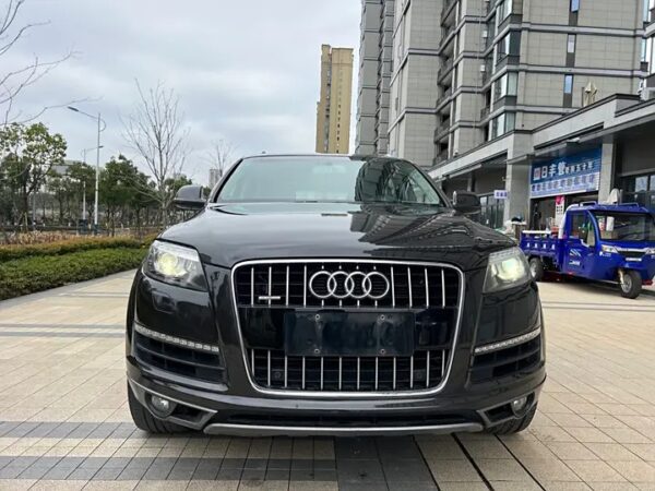 The used car 2013 Audi Q7 3L 35 TFSI