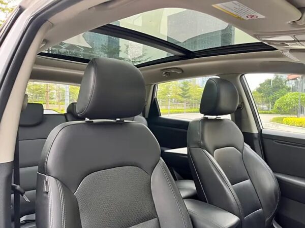 kia carens