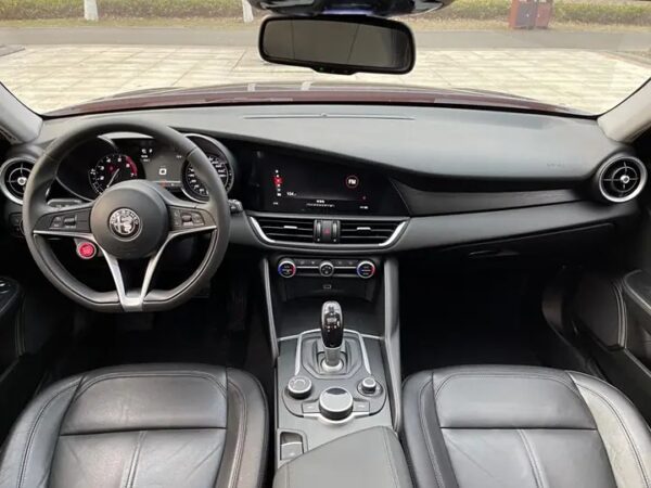 Alfa Romeo Giulia