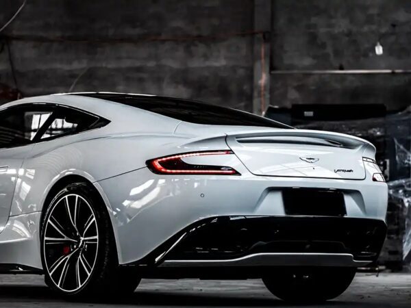 Aston Martin Vanquish