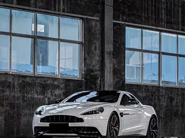 Aston Martin Vanquish