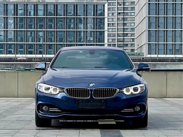 The used car ALPINA B4 with blue color