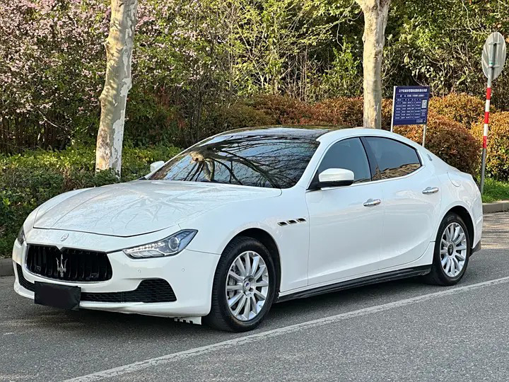 2017 Maserati Ghibli 3.0T