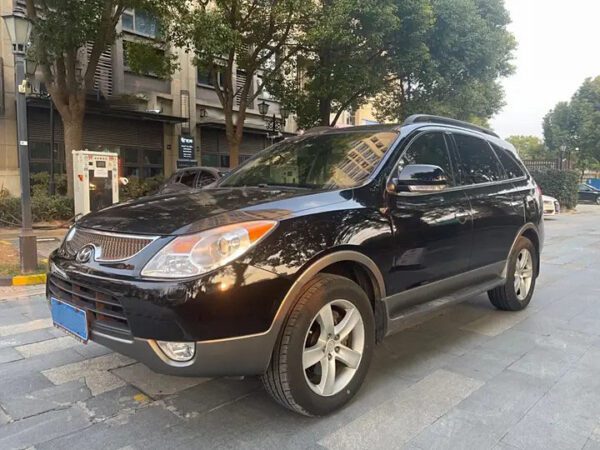 The Used car 2009 Black Veracruz for sale.