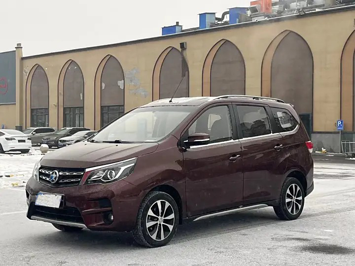 2017 Venucia M50V 1.6L CVT