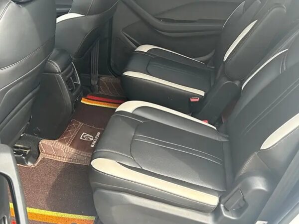 BAOJUN 360