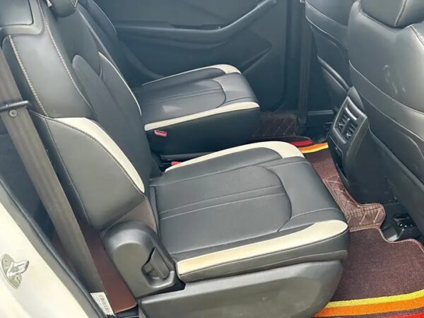 BAOJUN 360