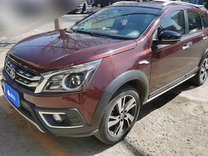 2016 Venucia T70X 2.0L CVT