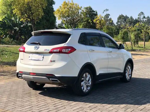 BAIC Weiwang S50