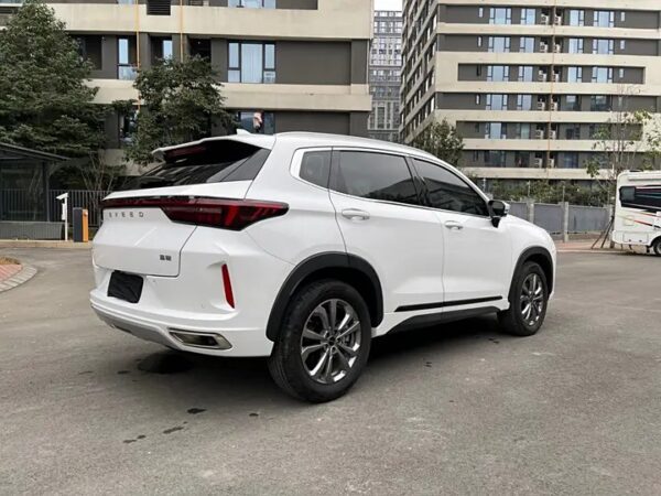 Exeed LX