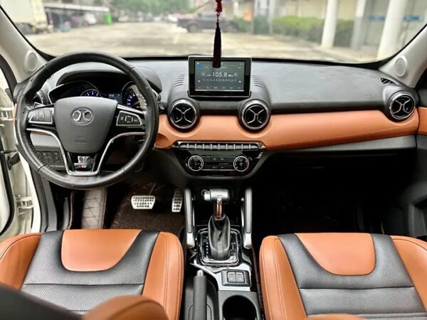 BAIC Senova X35