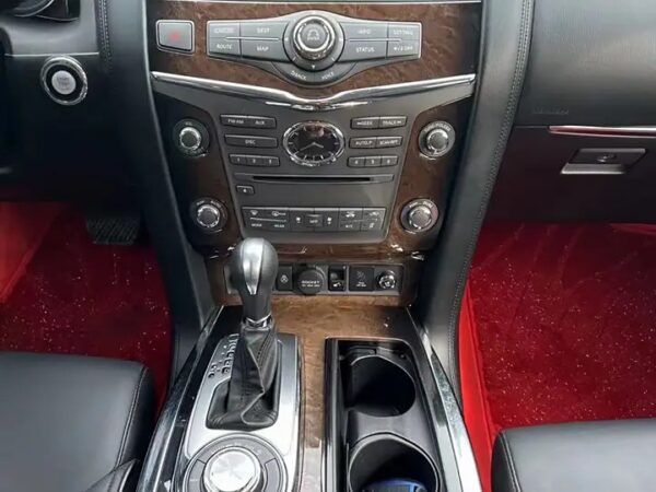 Infiniti QX80