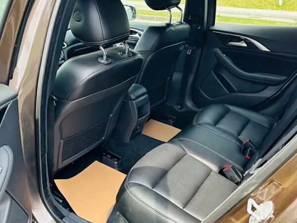 Infiniti QX30