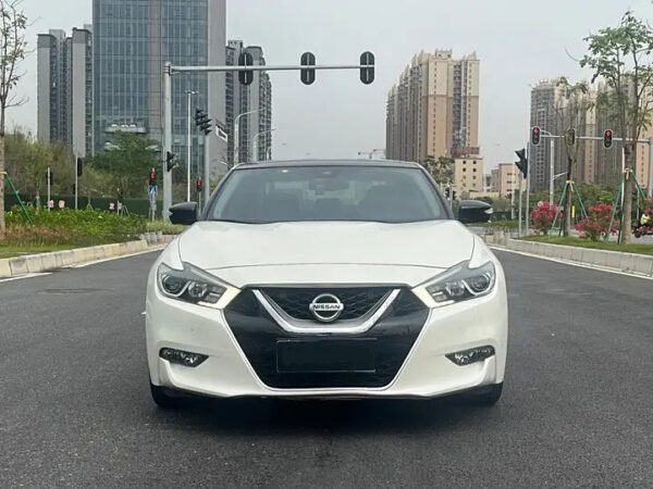 Nissan Maxima