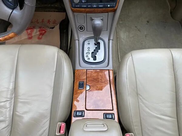 Nissan cefiro