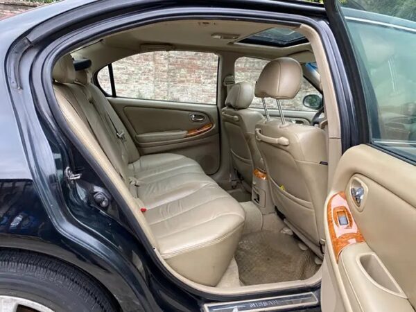 Nissan cefiro