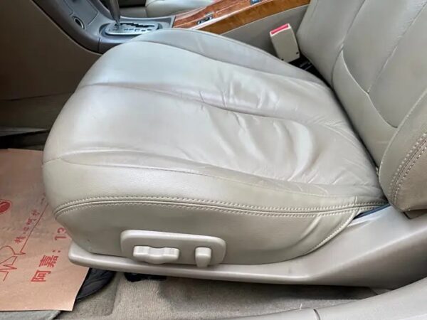 Nissan cefiro