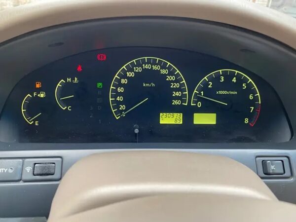 Nissan cefiro