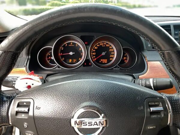 Nissan fuga