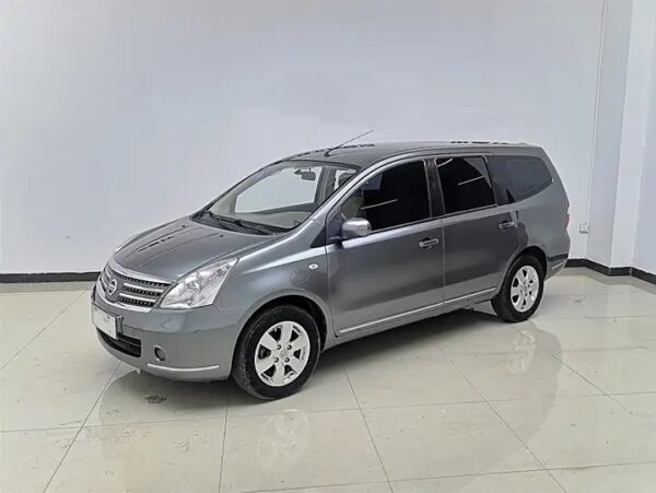 Nissan Livina Geniss