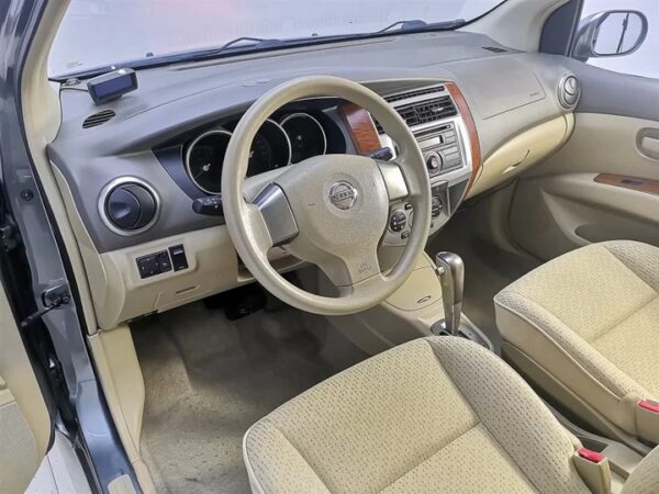 Nissan Livina Geniss