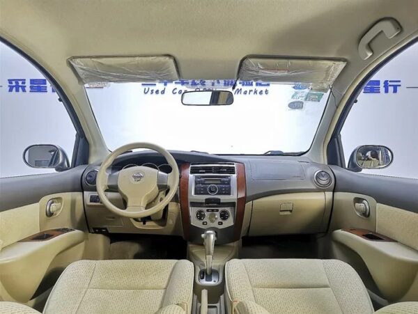 Nissan Livina Geniss