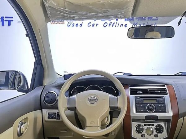 Nissan Livina Geniss