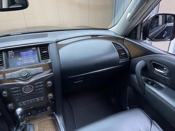 Infiniti QX56