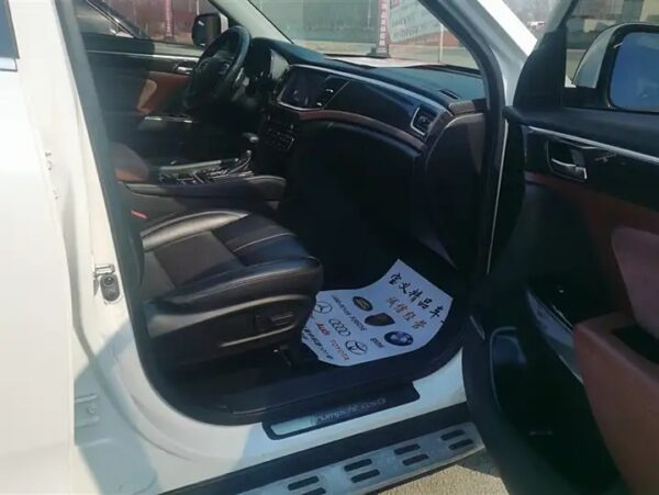 Trumpchi GS8