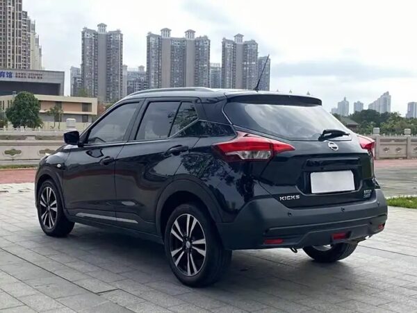 Nissan kicks