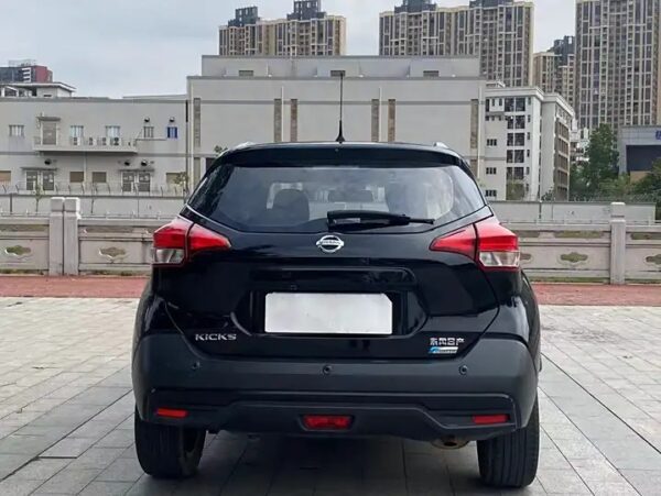 Nissan kicks