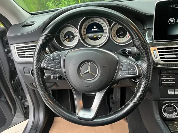 Mercedes-Benz CLS