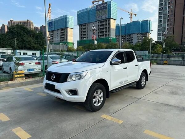 nissan navara